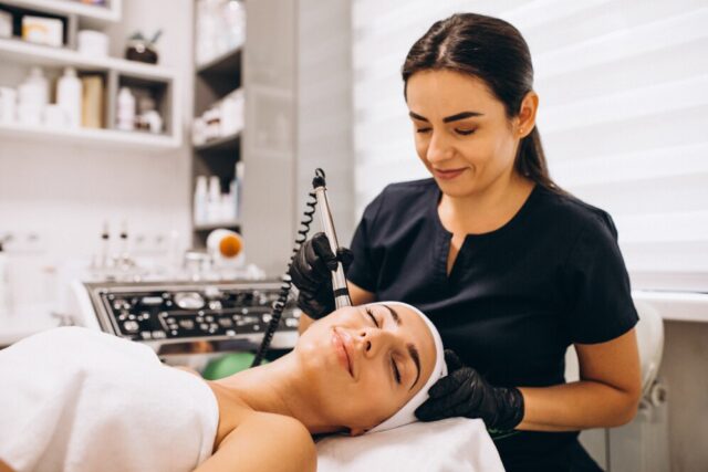 The Rising Demand for DHA Licensed Beauty Therapists in Dubai