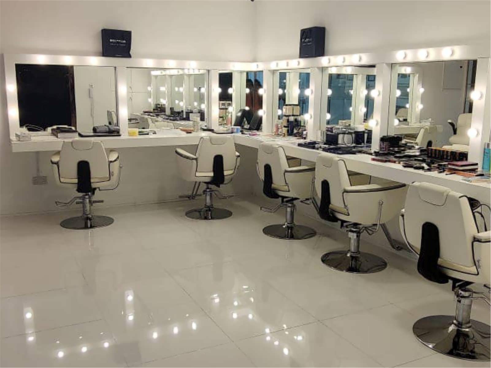 About Us - ISAS Beauty