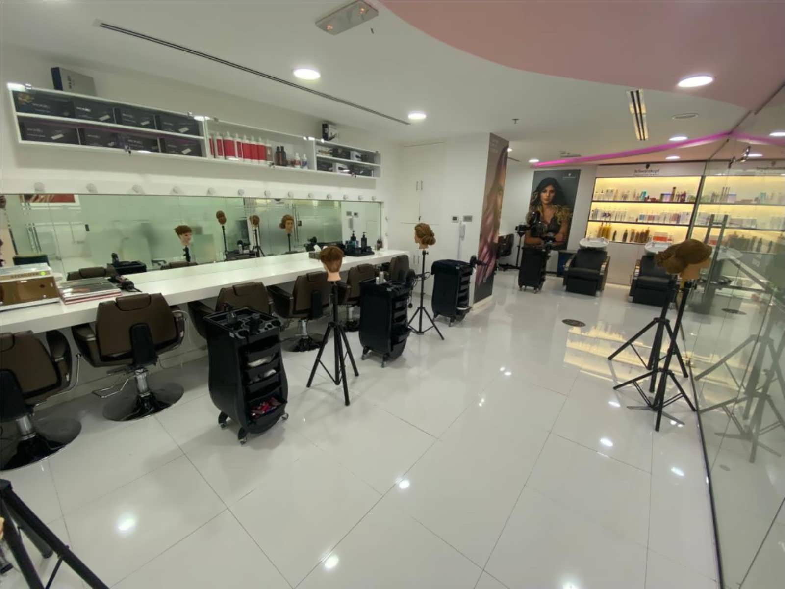 About Us - ISAS Beauty